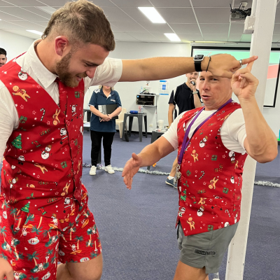 Win it in a Christmas Minute